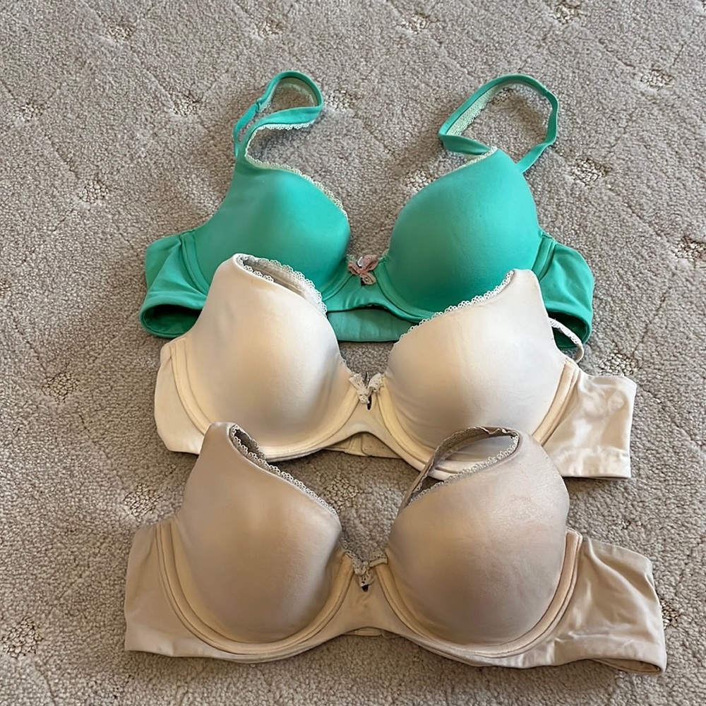 Victoria’s Secret bra 32B bundle